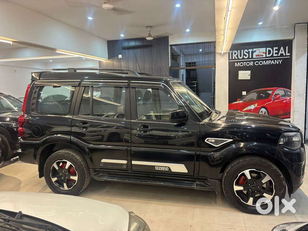 Mahindra Scorpio Classic 2.2 S 11 Mt 7 Str, 2023, Diesel