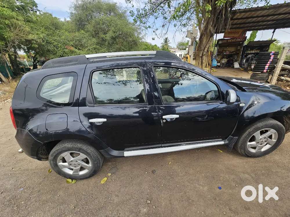 Renault Duster 2013 Diesel 122000 Km Driven.