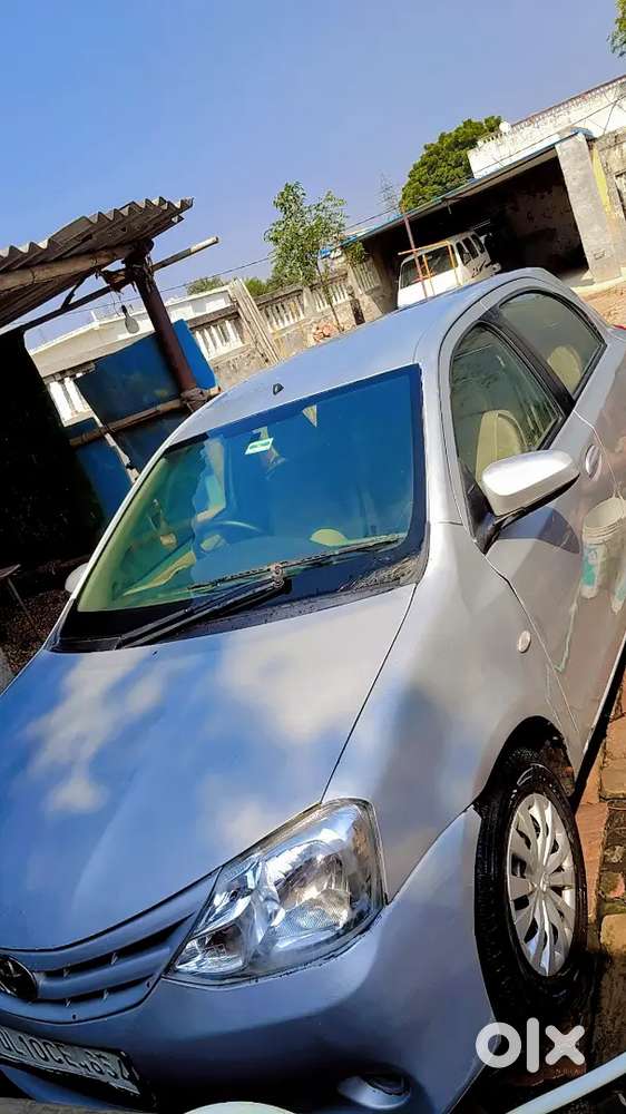 Toyota Etios Cross 2013 Petrol
