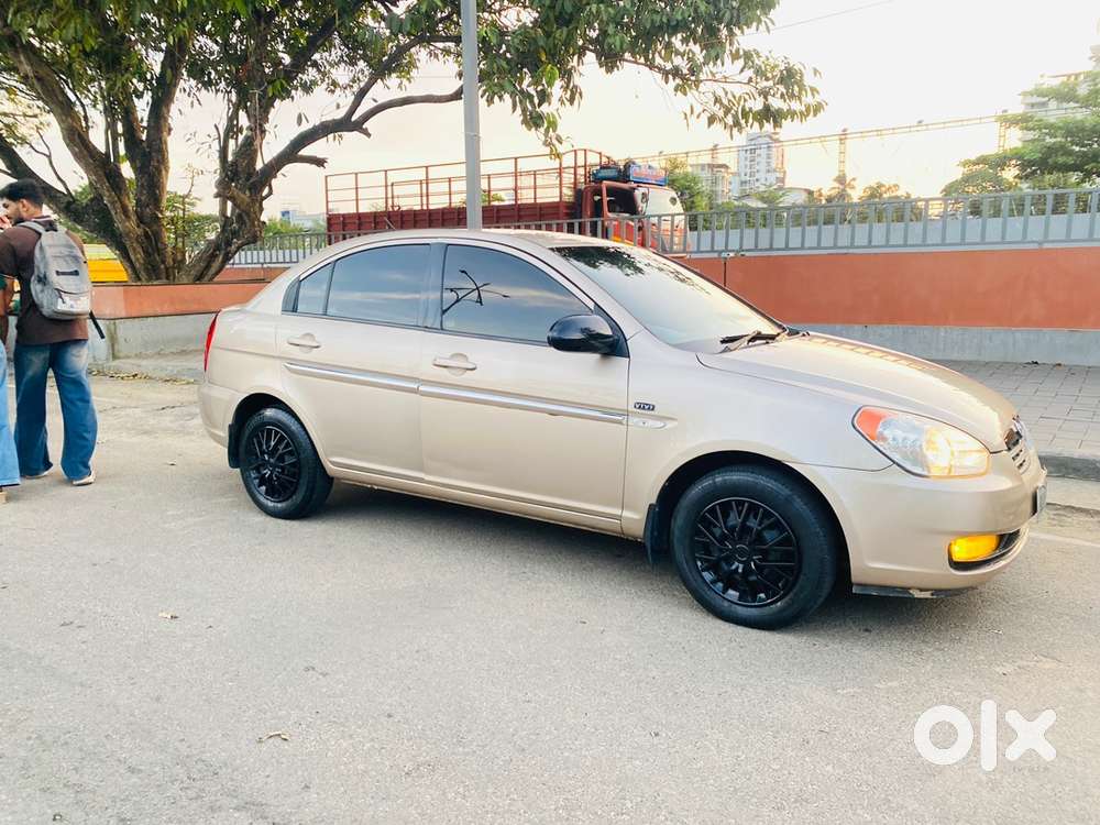 Hyundai Verna 2009 Petrol Manual