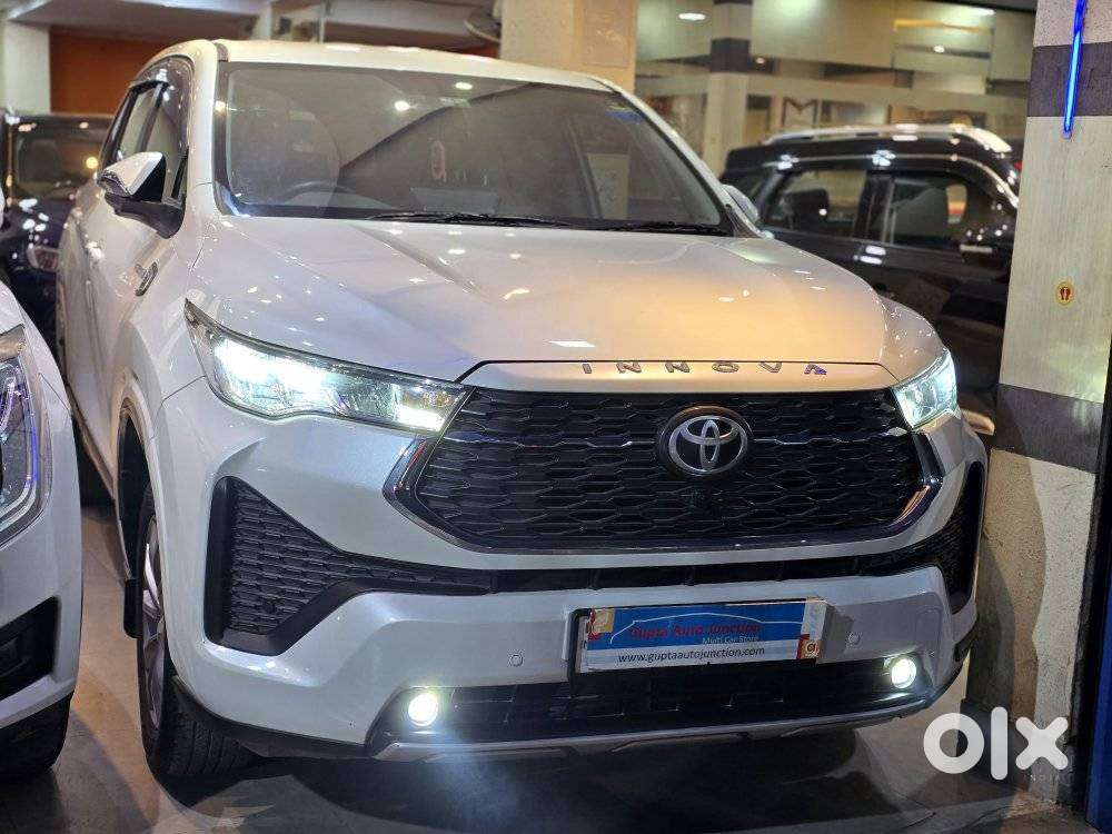 Toyota Innova Hycross 2.0 Vx Hybrid 8 Str, 2023, Petrol