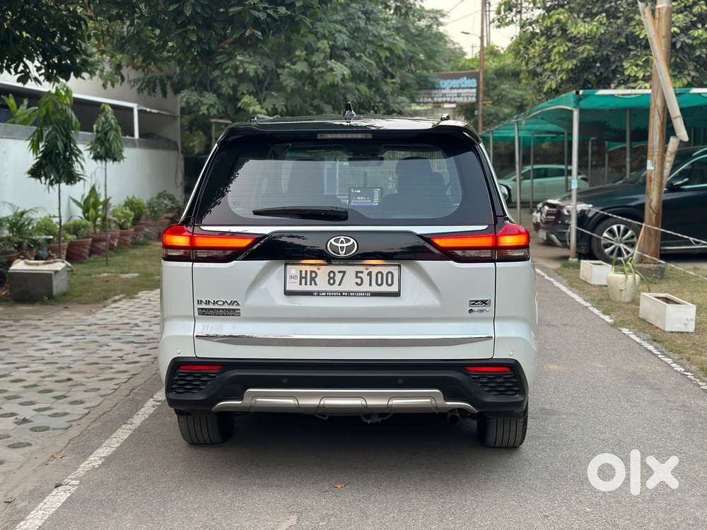 Toyota Innova Hycross Zx(o), 2026, Petrol