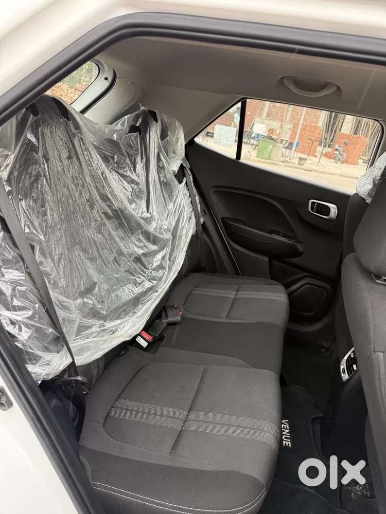 Hyundai Venue S 1.2 Petrol, 2021, Petrol