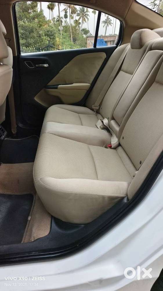 Honda City 1.5 V 5th Gen I-vtec Mt, 2017, Petrol