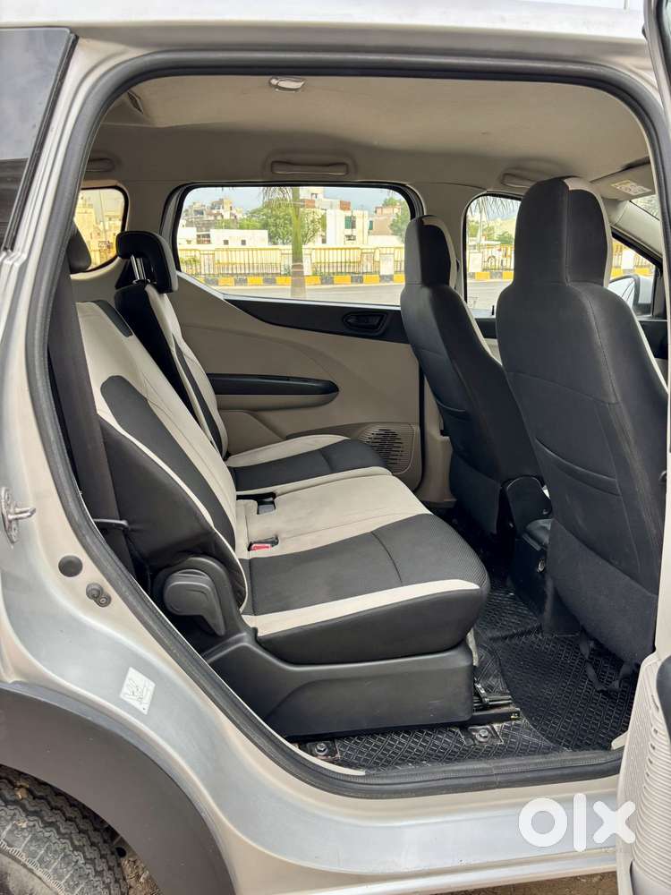Renault Triber Rxt, 2022, Petrol