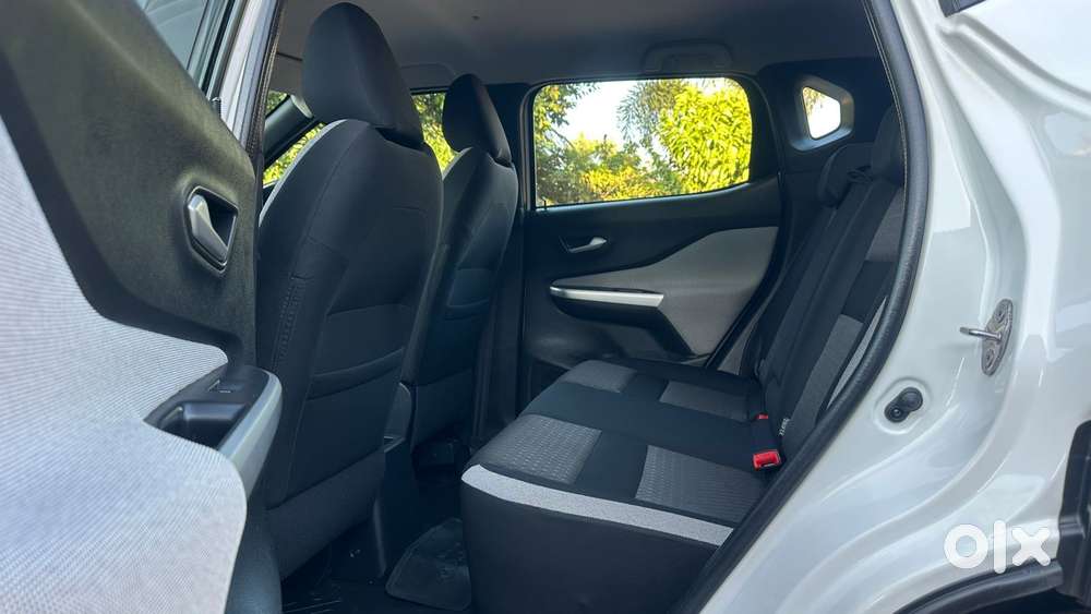 Nissan Magnite 1.0 Xv, 2021, Petrol