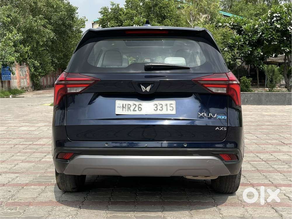 Mahindra Xuv700 Ax 5 Petrol Mt 7 Str (e), 2022, Petrol