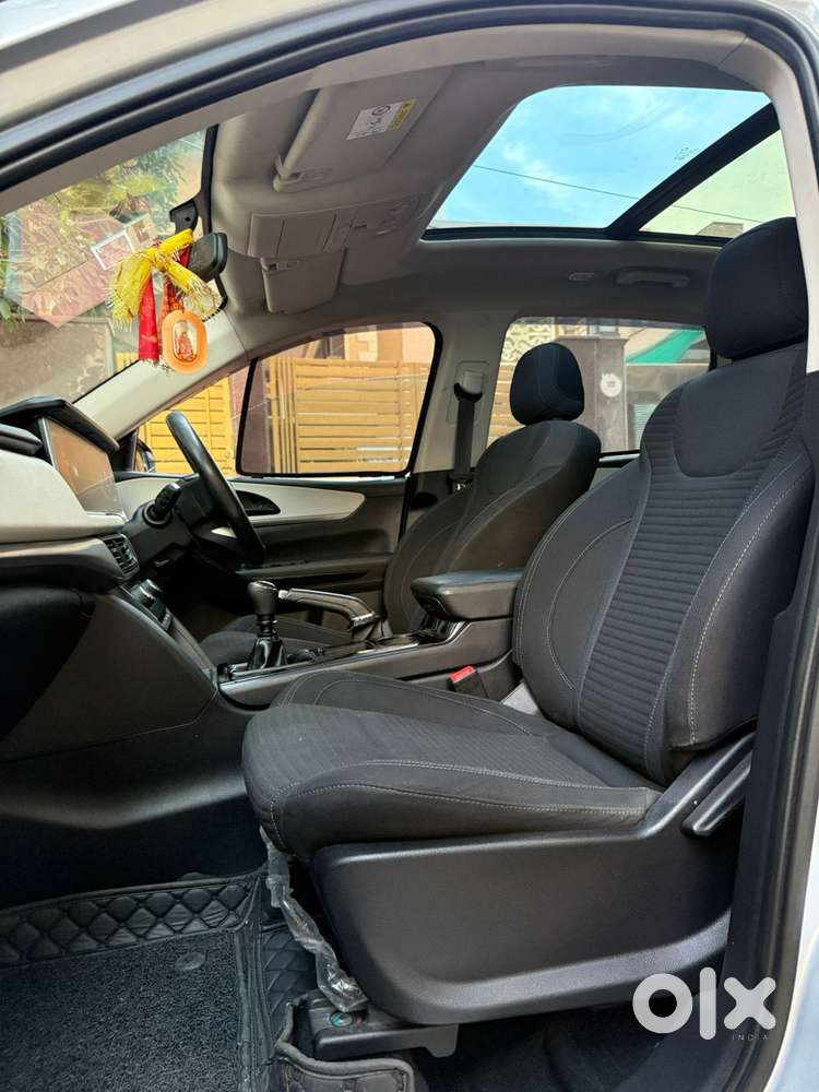 Mahindra Xuv700 2.2 Ax 5 Diesel Mt Str, 2021, Diesel