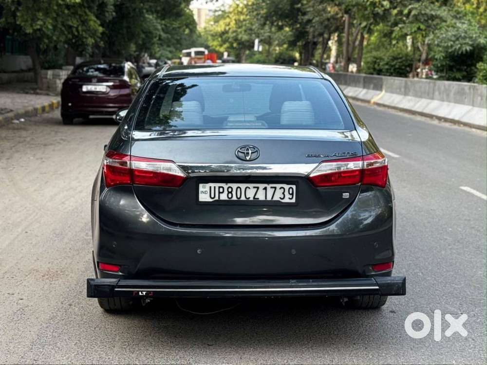 Toyota Corolla Altis Facelift, 2014, Petrol
