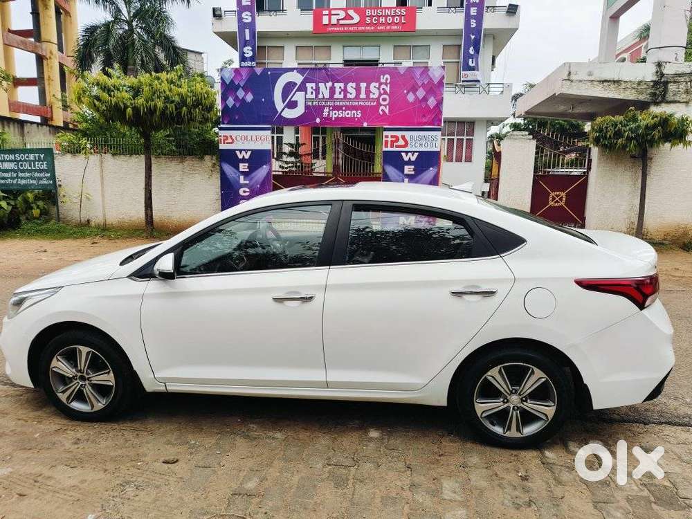 Hyundai Verna 1.6 Sx (o) Vtvt, 2017, Petrol