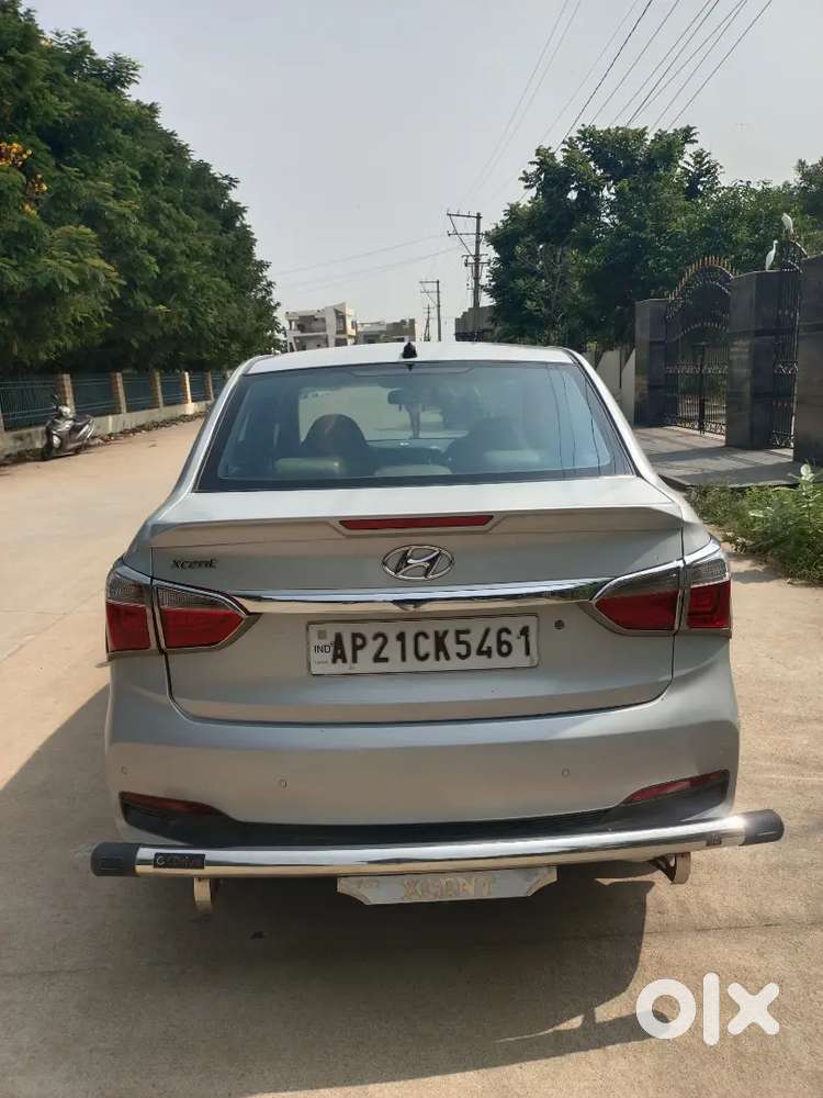Hyundai Xcent 2018 Diesel 180000 Km Driven