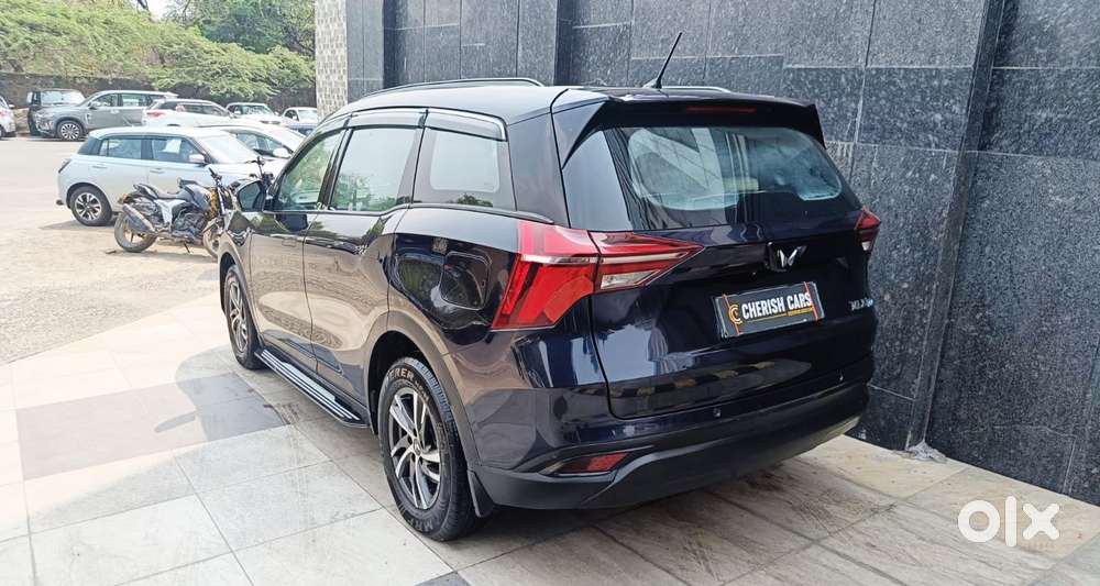 Mahindra Xuv700 2.0 Mx Petrol Mt 5 Str, 2024, Petrol