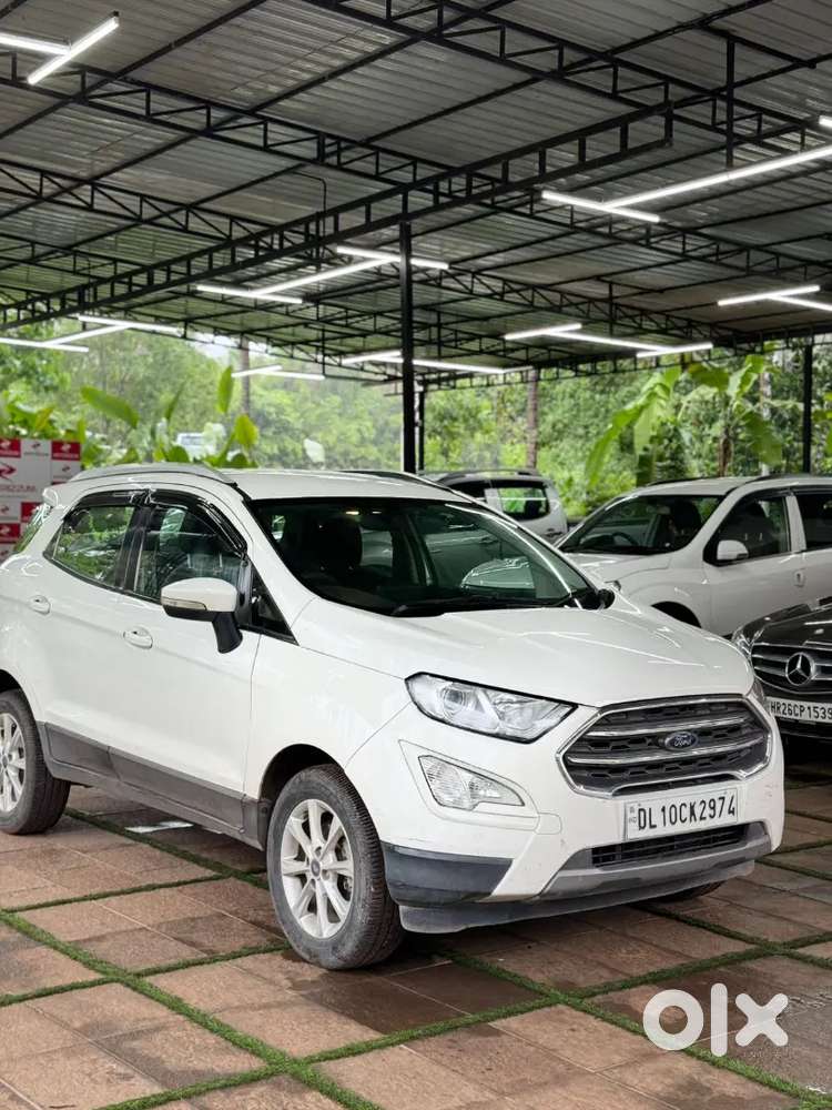 Full Company Service Neat And Clean Vehicle