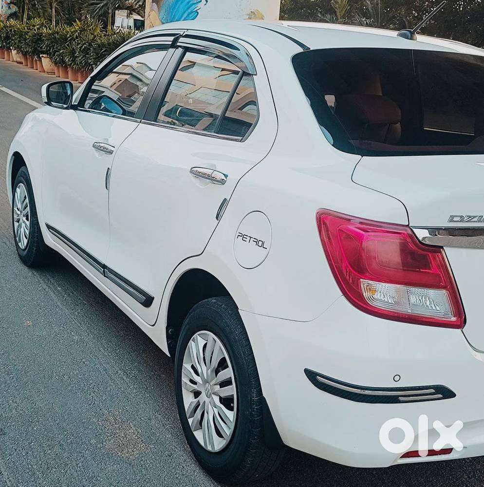Maruti Suzuki Dzire 1.2 Vxi, 2023, Petrol