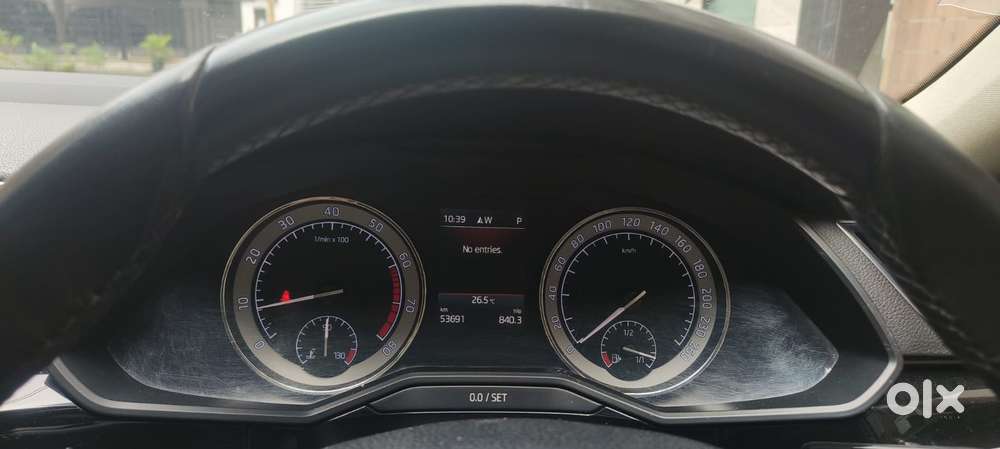 Skoda Superb Lk 1.8 Tsi At, 2019, Petrol