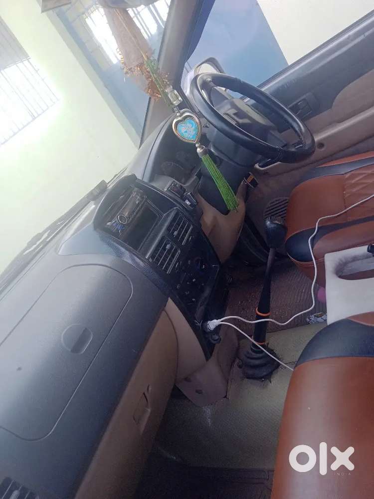 Chevrolet Tavera Neo 2015 Diesel 250000 Km Driven