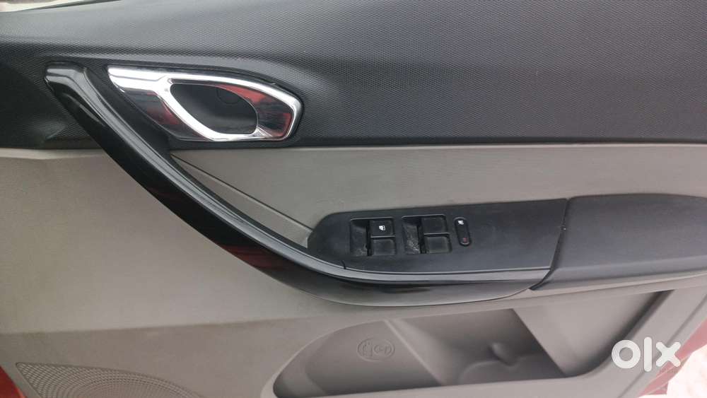 Tata Tiago 1.2 Revotron Xz, 2018, Petrol