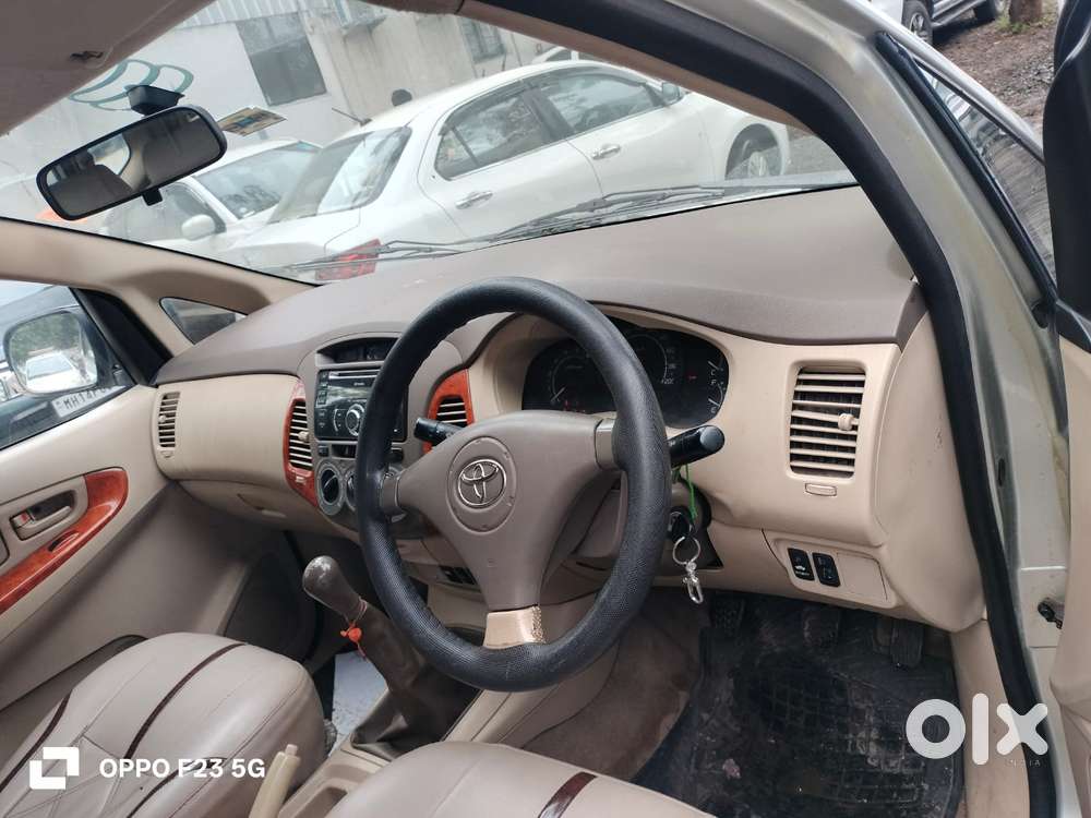Toyota Innova 2.5 G (diesel) 7 Seater Bs Iv, 2009, Diesel