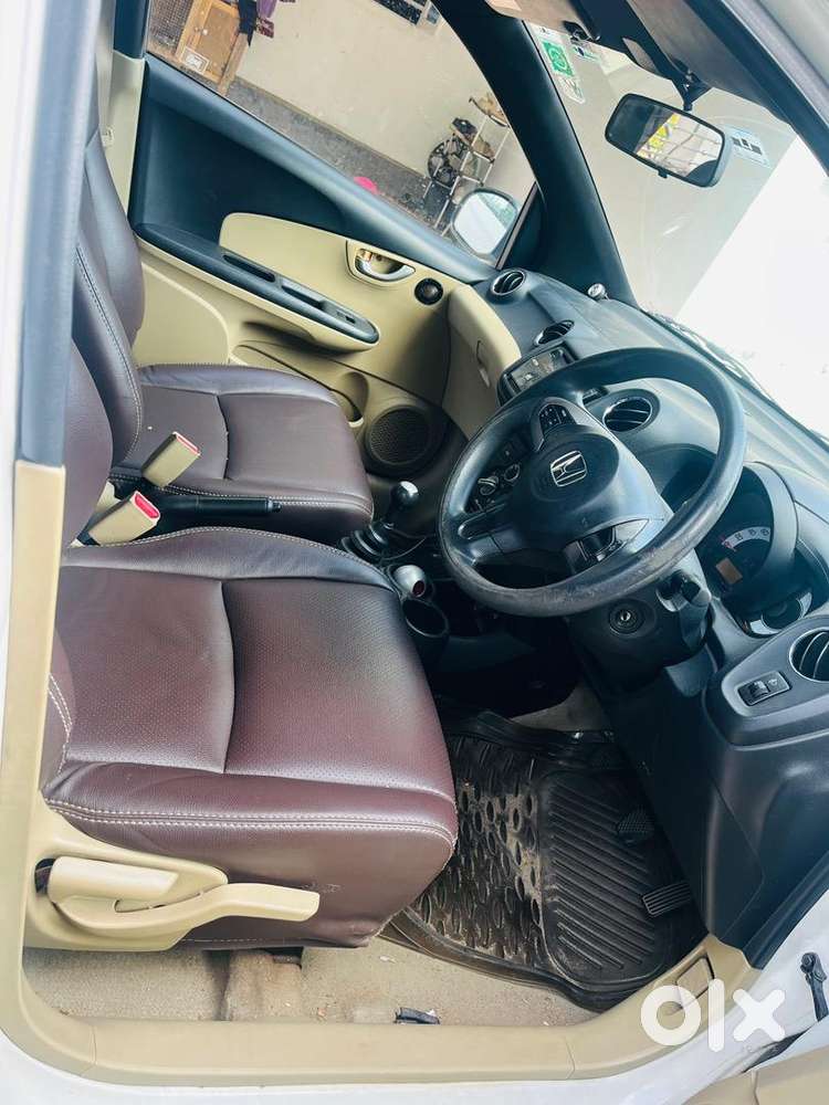 Honda Car 2014 Manual- Clean Vehicle