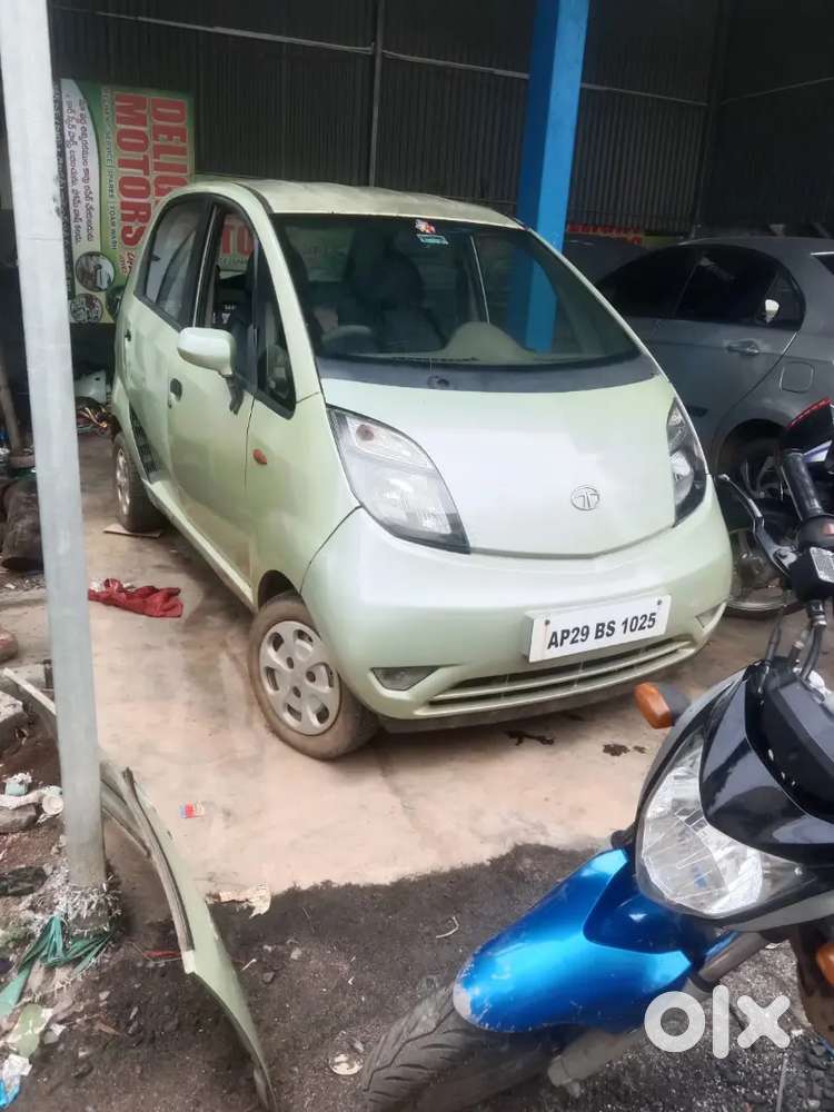 Tata Nano Xe Petrol 2012