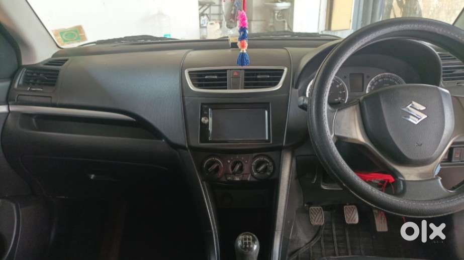 Maruti Suzuki Swift Vxi Abs Bsiv, 2014, Petrol