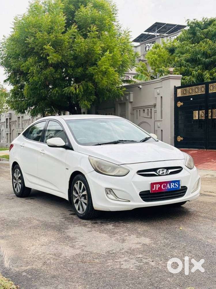 Hyundai Verna 1.6 Sx Crdi (o), 2014, Diesel