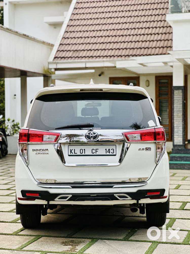 Toyota Innova Crysta 2.4 V 7 Str, 2018, Diesel