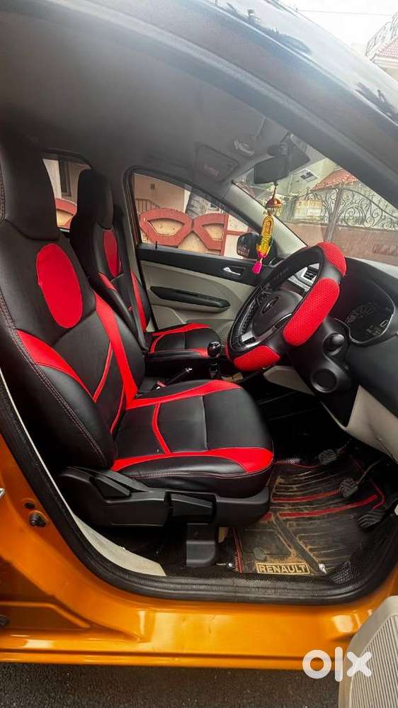 Renault Triber Rxz, 2023, Petrol