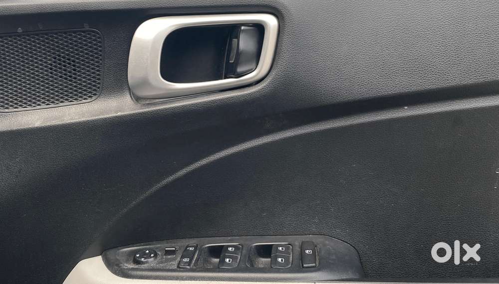 Hyundai Venue [2022-ongoing] 1.2 S, 2023, Petrol