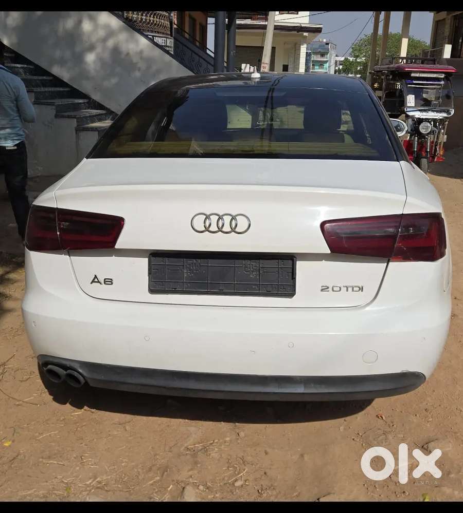 Experience Luxury With This Audi A6 Model.
- Variant 2.0 35 Tdi Techno