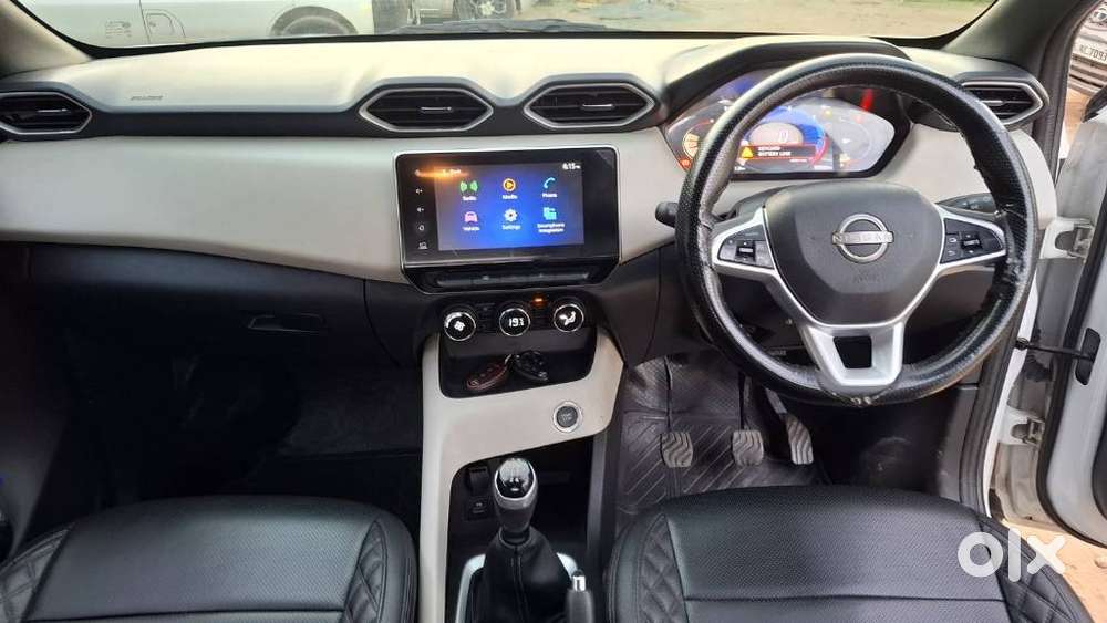 Nissan Magnite, 2023, Petrol