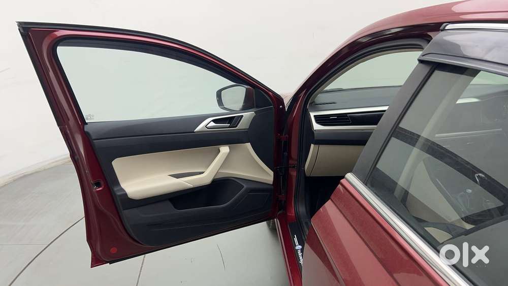 Volkswagen Virtus Highline Plus 1.0 Tsi At, 2023, Petrol