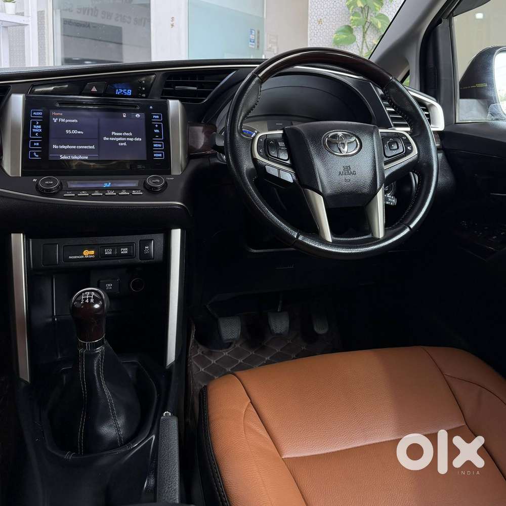 Toyota Innova Crysta [2020-ongoing] 2.4 Vx 8 Str, 2020, Diesel