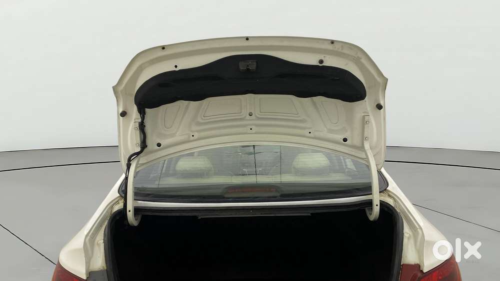 Hyundai Verna Fluidic 1.6 Vtvt Sx, 2013, Petrol