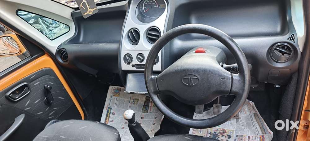 Tata Nano Xe, 2012, Petrol