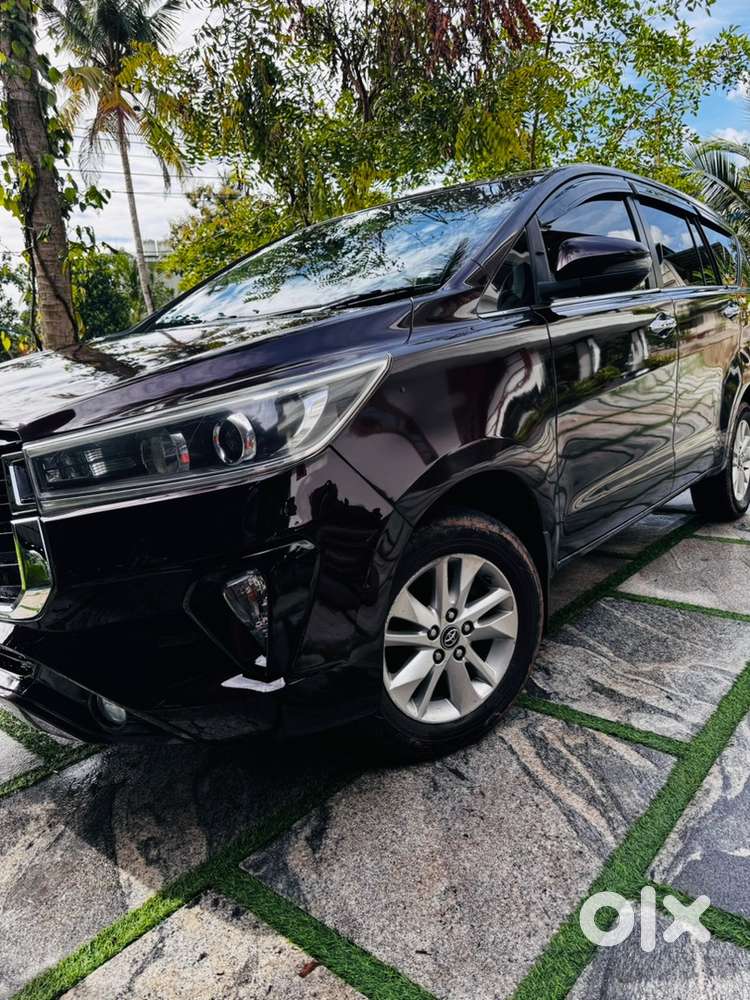 Toyota Innova Crysta 2016