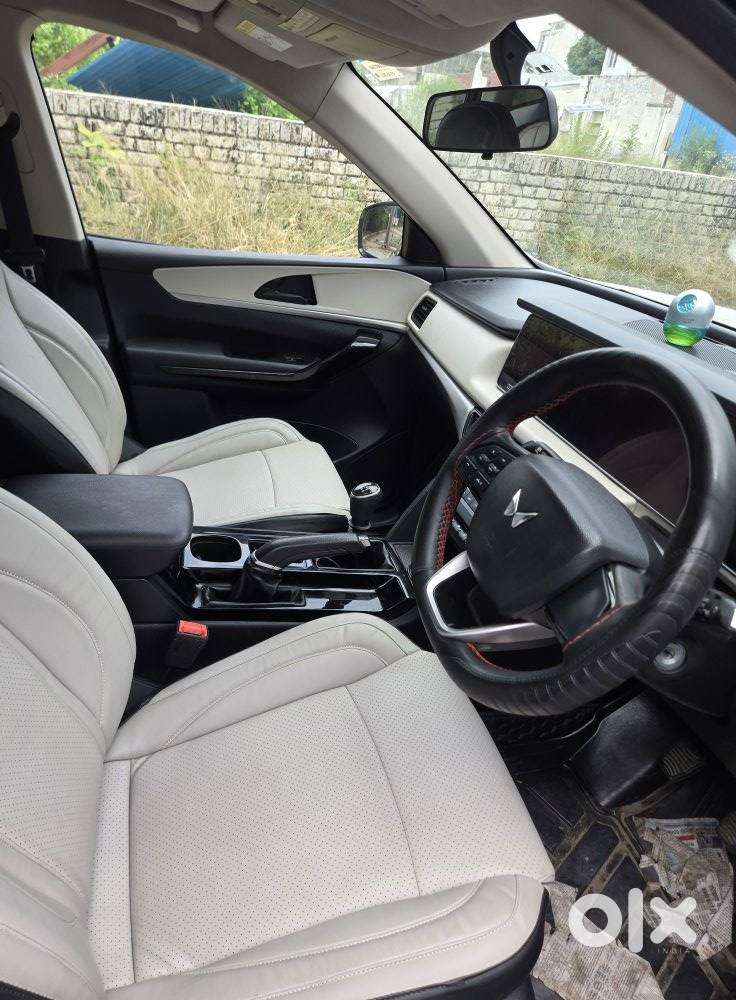 Mahindra Xuv700 2.2 Ax 5 Diesel Mt 7 Str, 2023, Diesel
