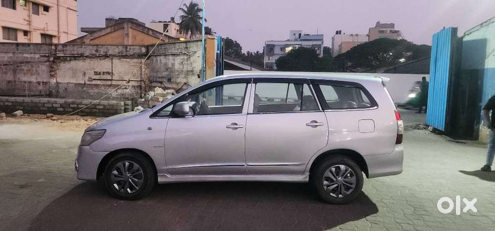 Toyota Innova 2.5 Gx 7 Str Bs-iii, 2012, Diesel