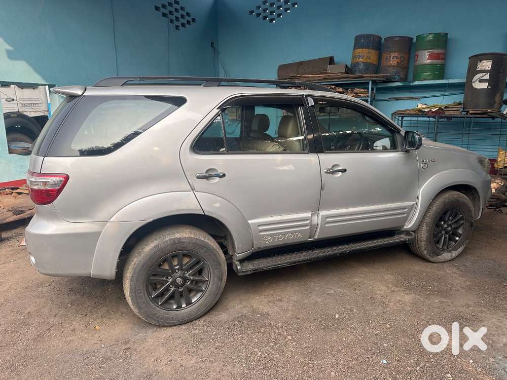 Toyota Fortuner 2011 Diesel Well Maintained