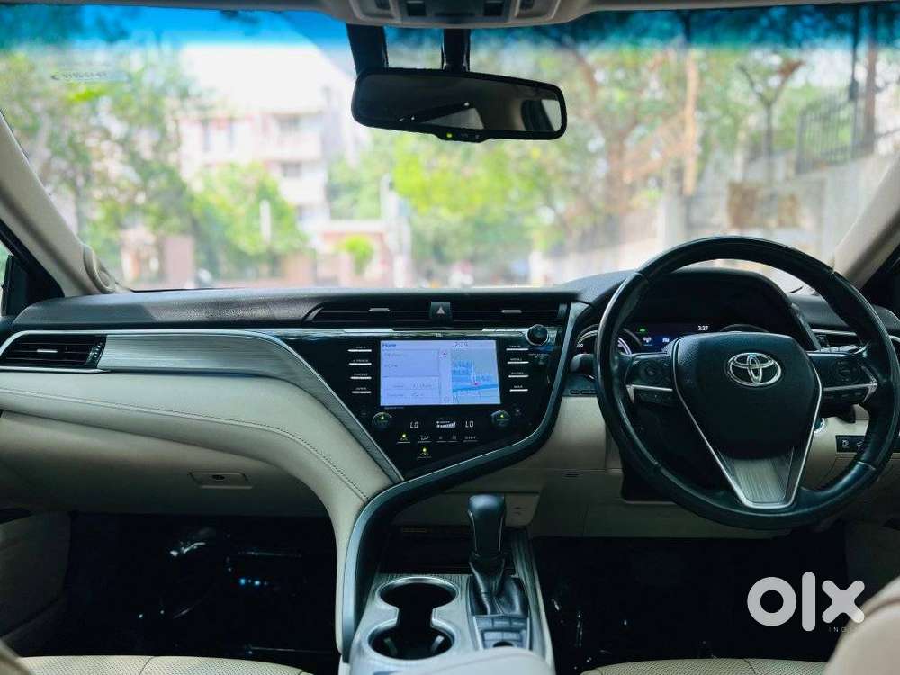 Toyota Camry Hybrid, 2019, Petrol