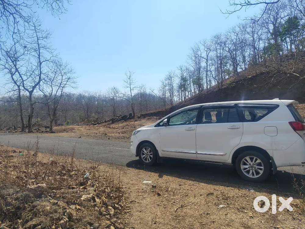 Toyota Innova Crysta 2017 Diesel Well Maintained