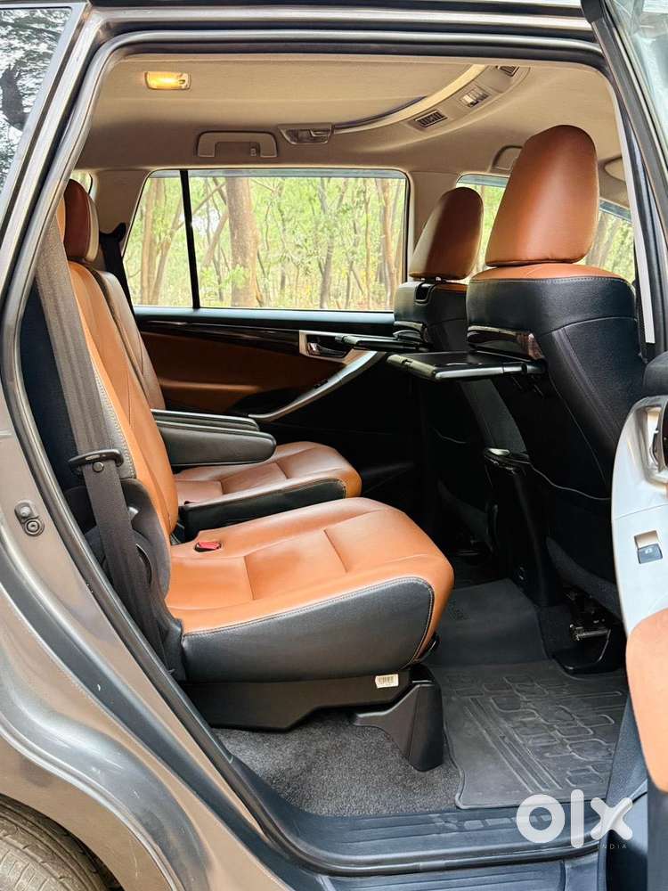 Toyota Innova Crysta 2.8 Zx Automatic 7 Str, 2018, Diesel