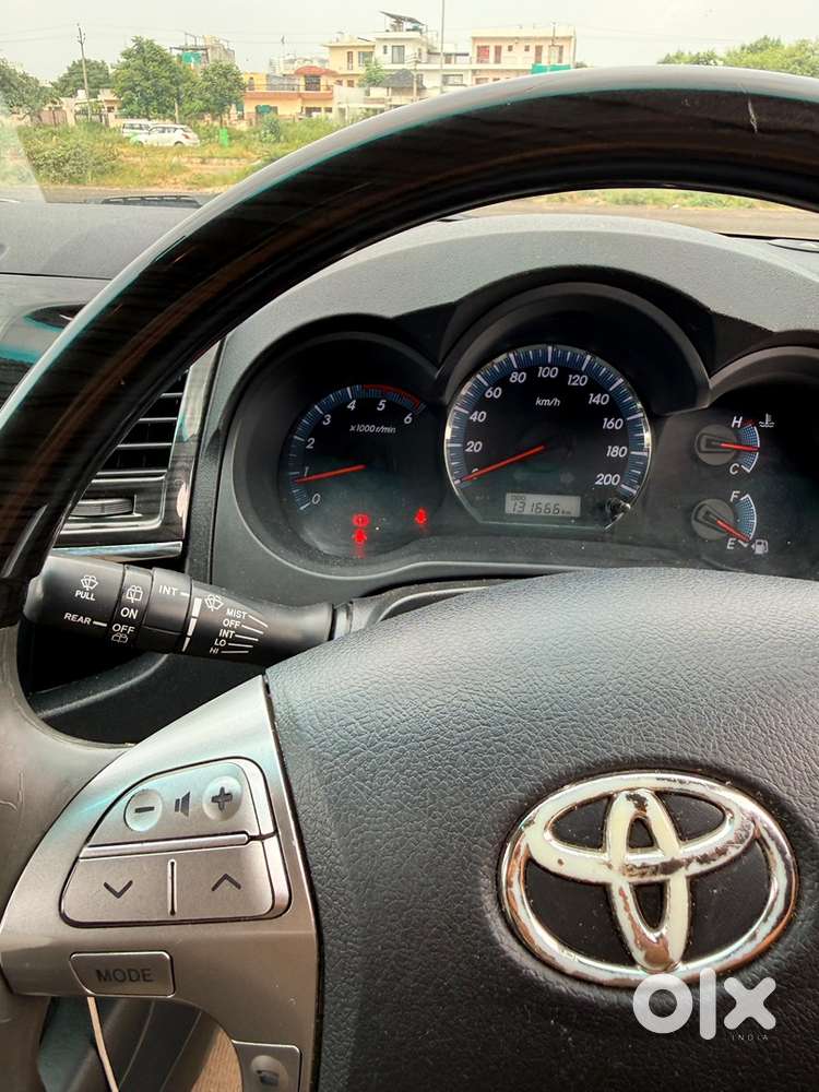 Toyota Fortuner Diesel 2015 Year