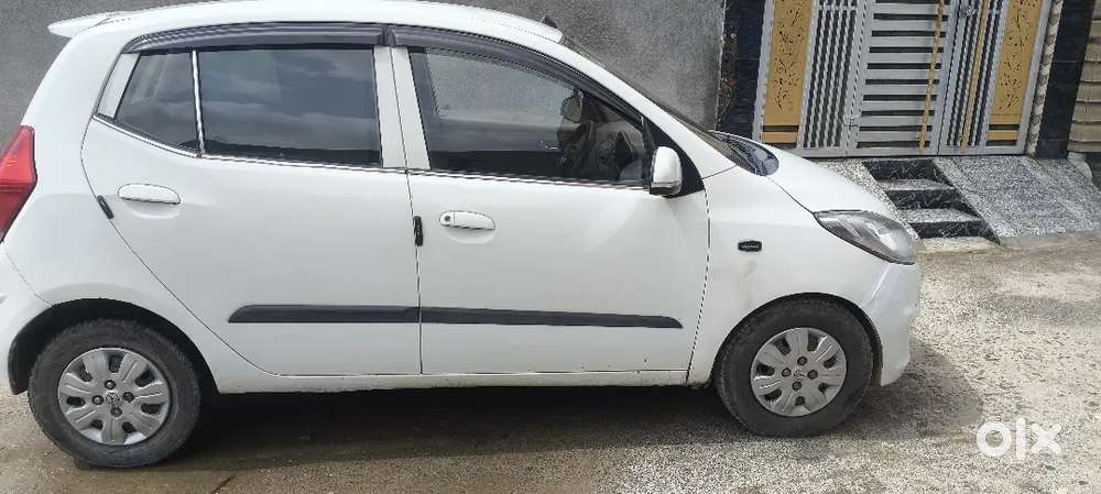 Hyundai I10 Sportz 2012