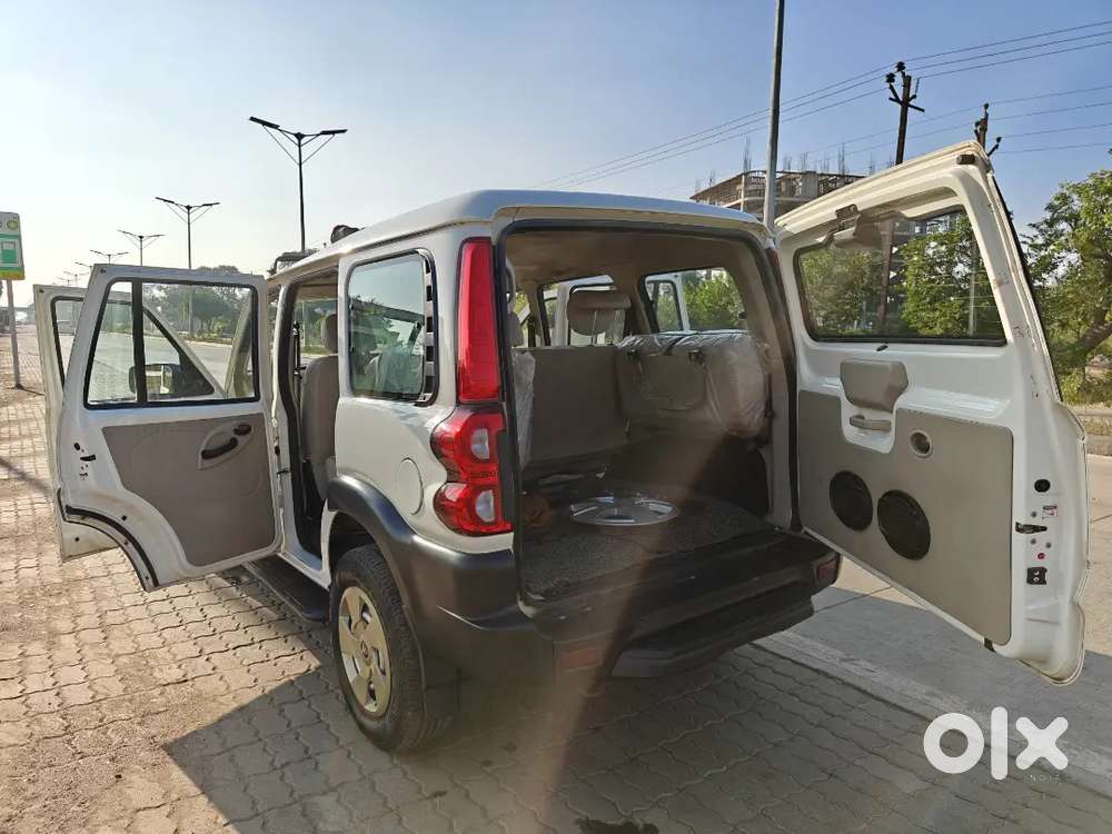 Mahindra Scorpio Classic 2023