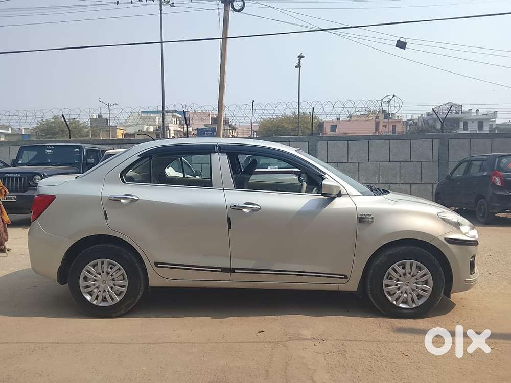 Maruti Suzuki Dzire 1.2 Lxi, 2017, Petrol