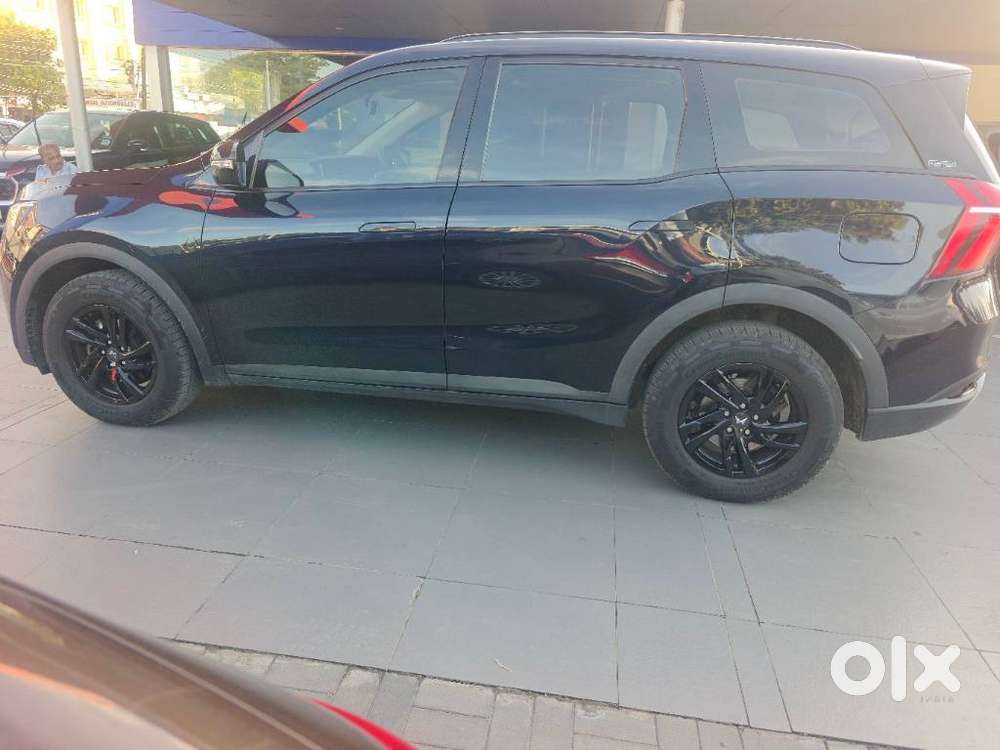 Mahindra Xuv700 2.2 Ax 5 Diesel At 7 Str, 2023, Diesel