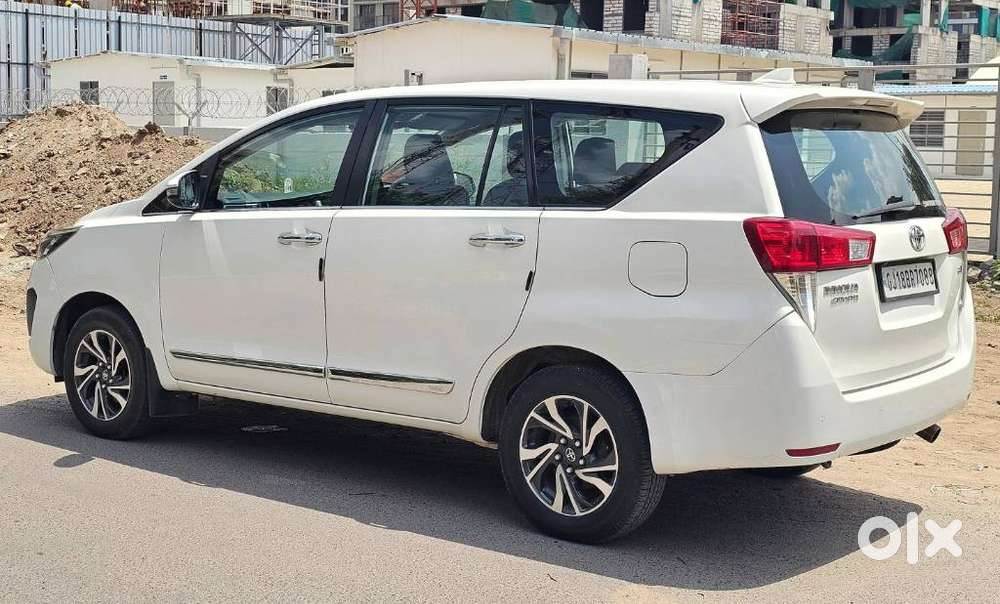 Toyota Innova Crysta [2020-ongoing] 2.4 Vx 8 Str, 2022, Diesel