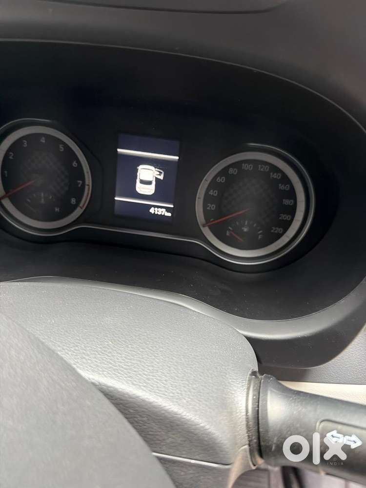 Hyundai Aura 2026 Petrol 4000 Km Driven