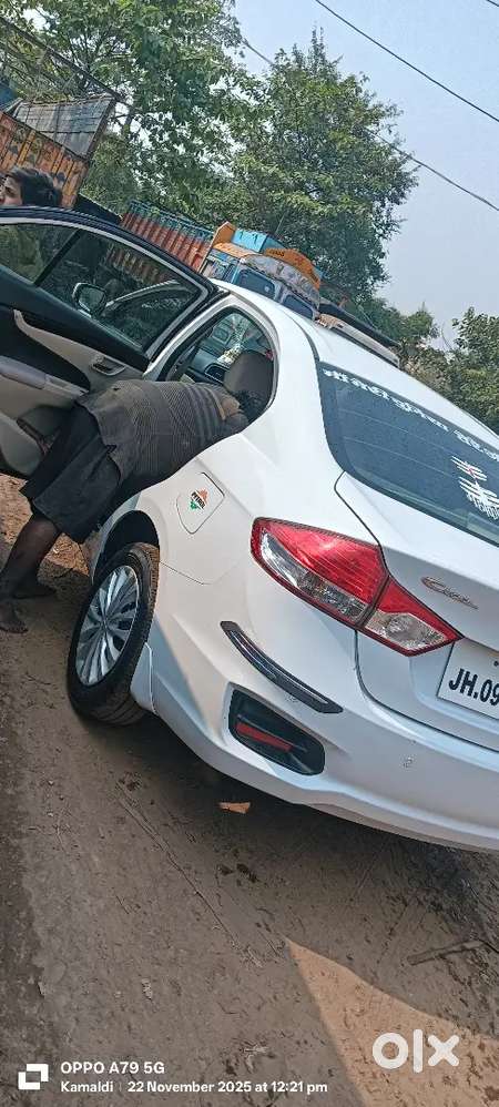 Maruti Suzuki Ciaz 2017 Petrol 75212 Km Driven